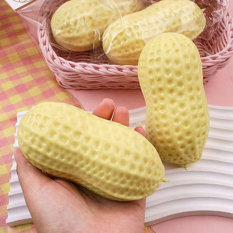 In Stock Peanut Stress Ball Cr - Vinyl Figure Blank 评论和价格