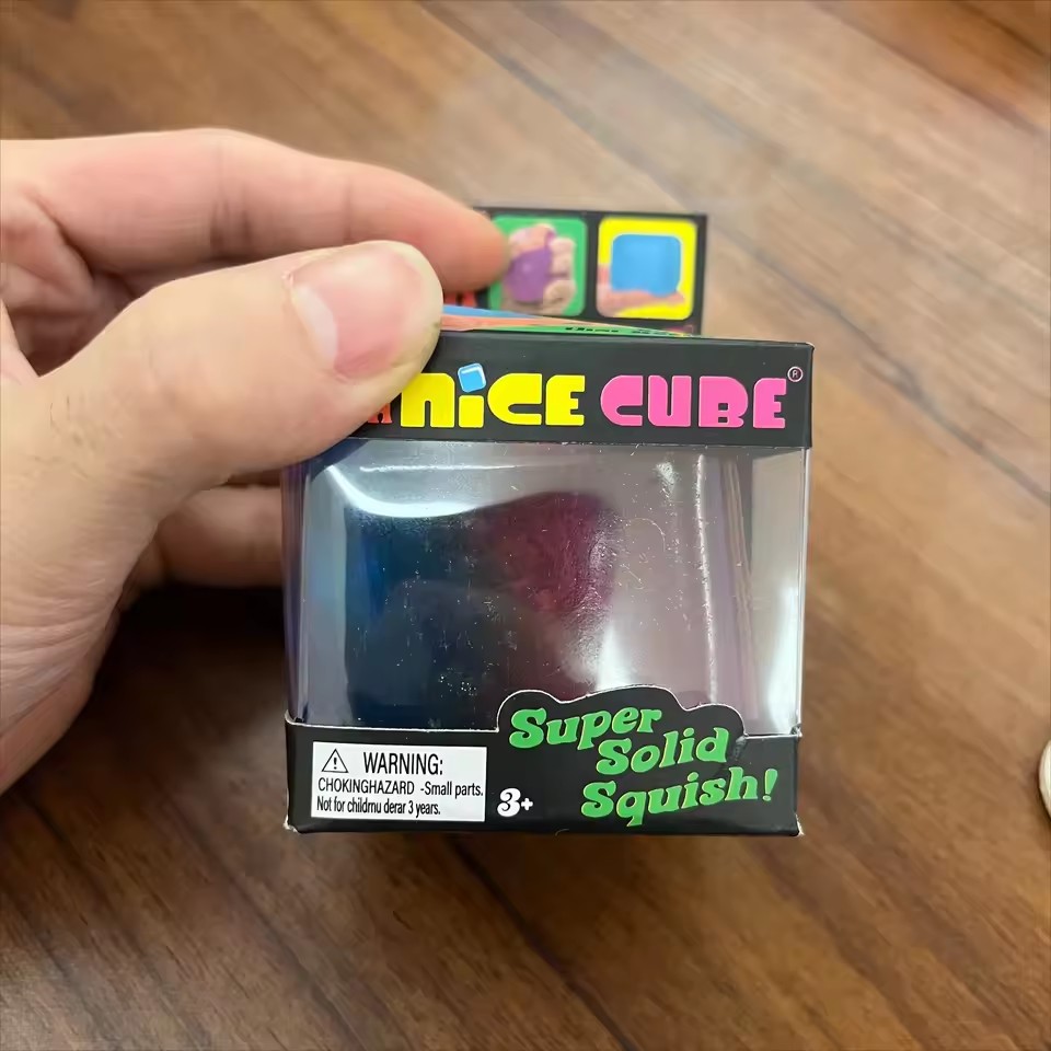 Schylling NeeDoh Rainbow Cube  - Fidget Cube Original 评论和价格